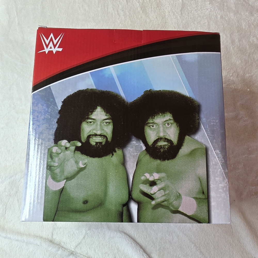 WWE The Wild Samoans Action Figure Bobblehead Afa & Sika - Picture 2 of 7